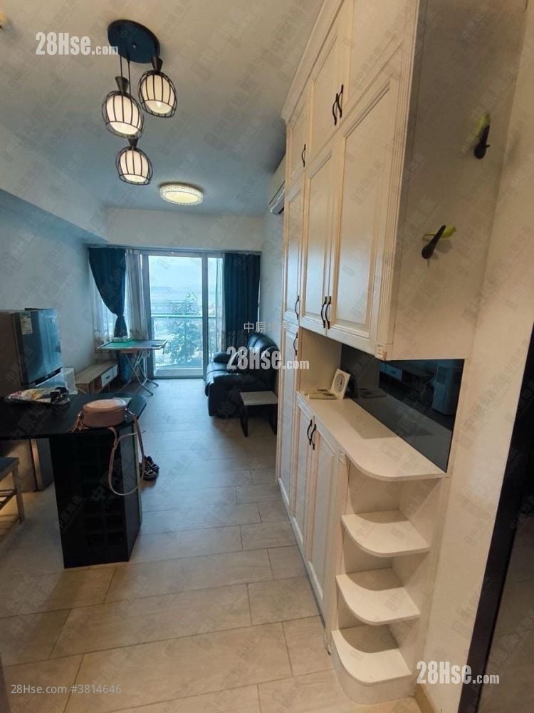 Century Link Sell 2 Bedrooms , 1 Bathroom 468 ft²