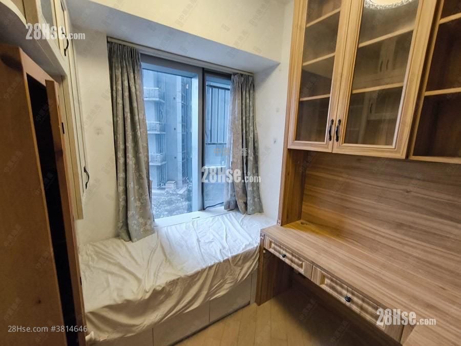 Century Link Sell 2 Bedrooms , 1 Bathroom 468 ft²