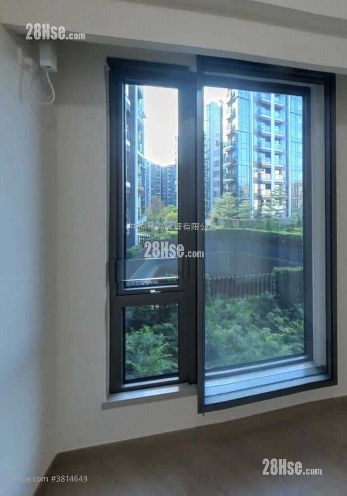 Silicon Hill Rental 2 Bedrooms 409 ft²