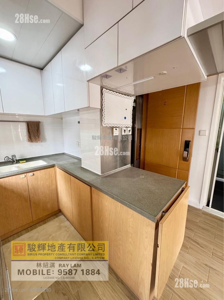 鸿威大厦 售盘 2 房 , 1 浴室 306 平方尺