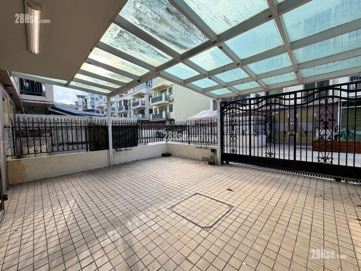 Village Sell 3 Bedrooms , 1 Bathroom 700 ft²