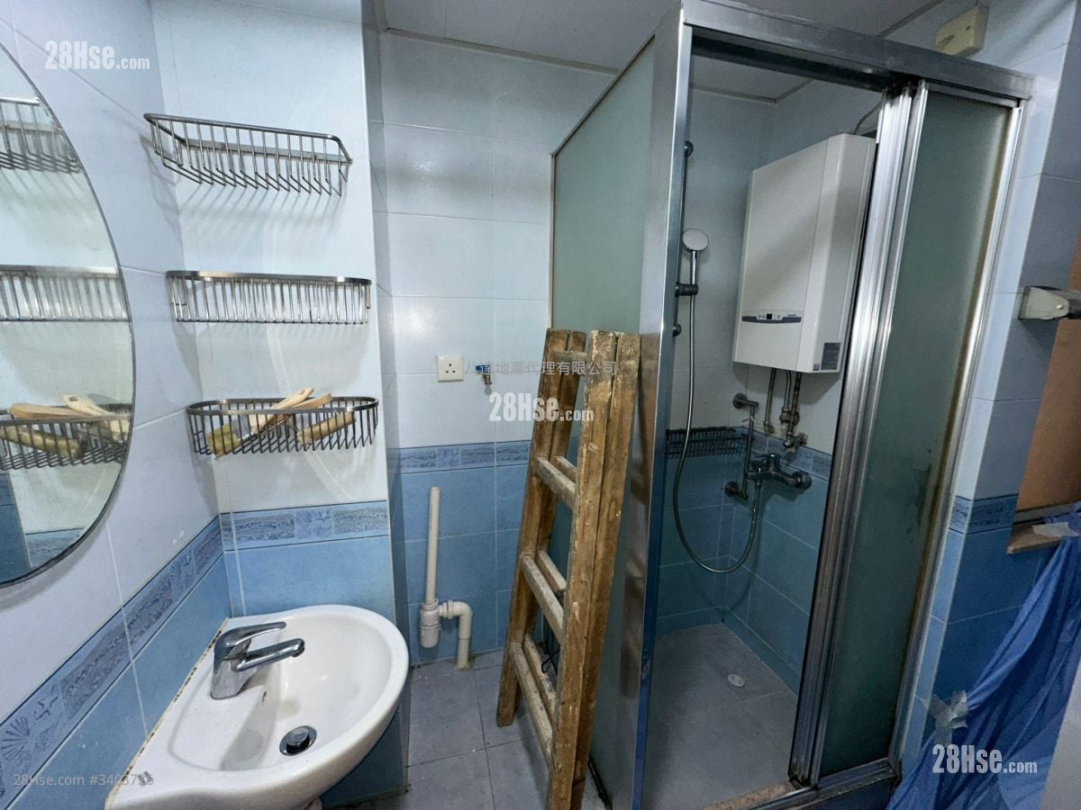 鸿威大厦 租盘 2 房 , 1 浴室 328 平方尺