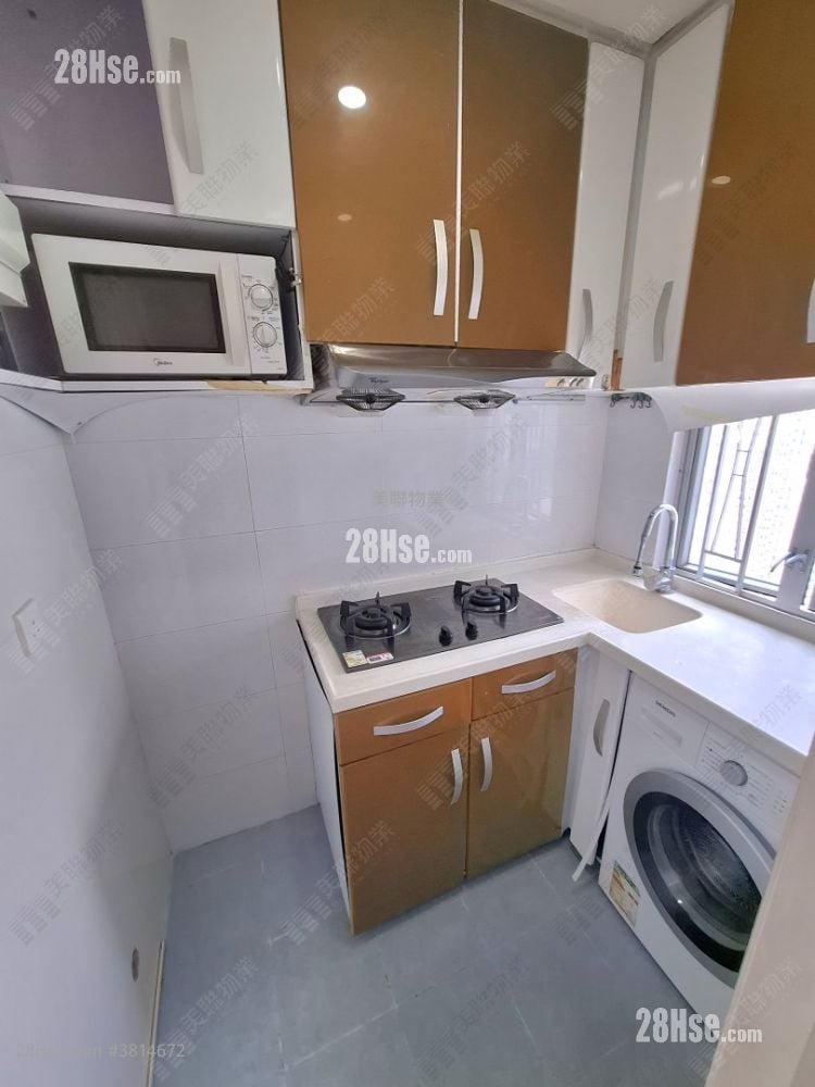 Kwai Fong Terrace Rental 2 Bedrooms , 1 Bathroom 397 ft²