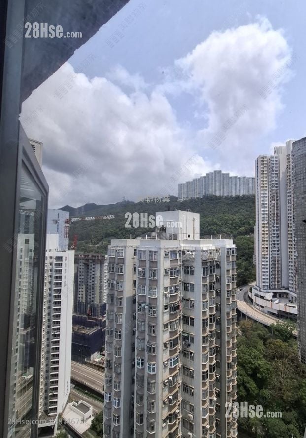 Kwai Fong Terrace Rental 2 Bedrooms , 1 Bathroom 397 ft²