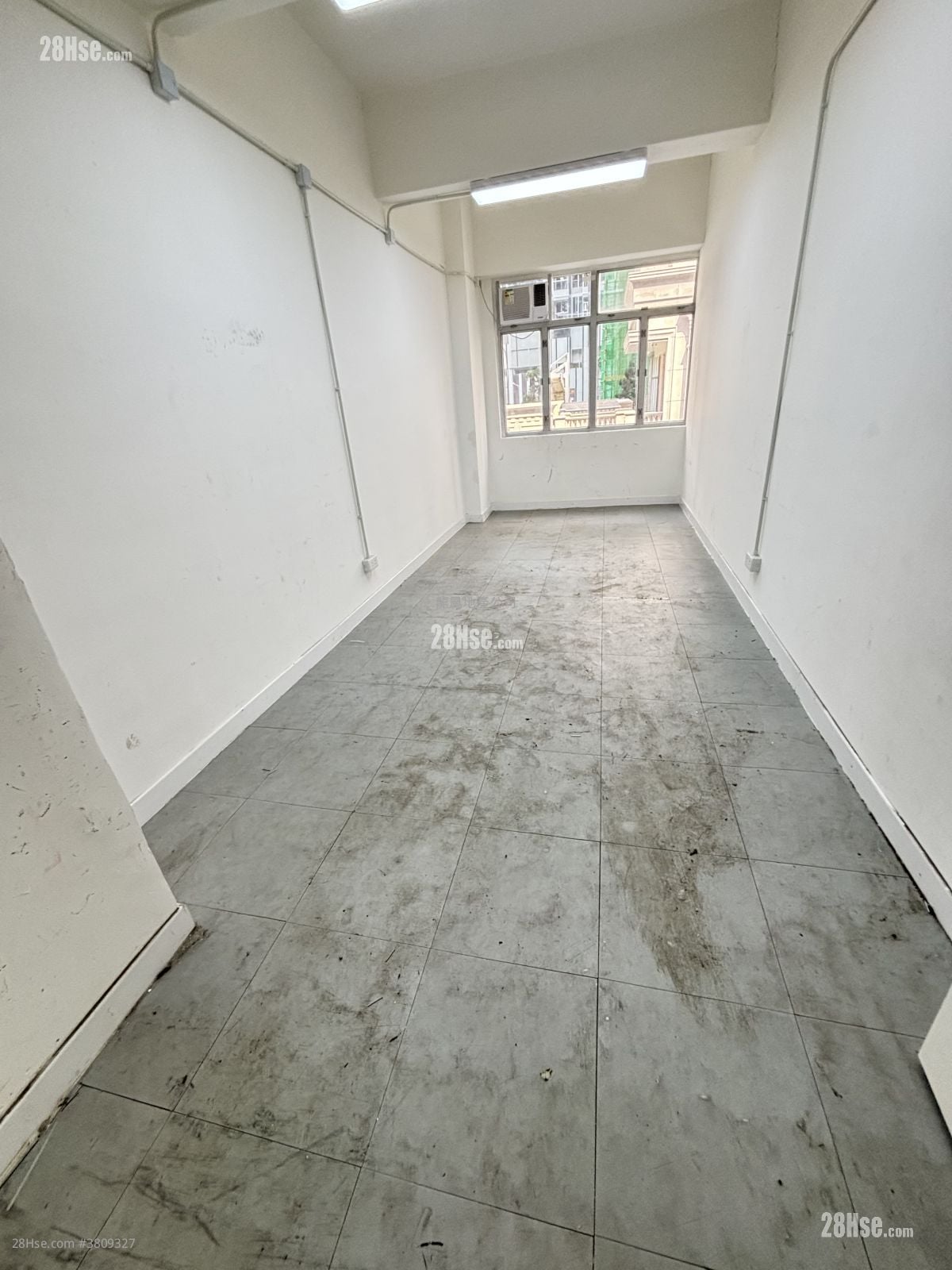 Wah Yuen Factory Building Rental Studio 200 ft²