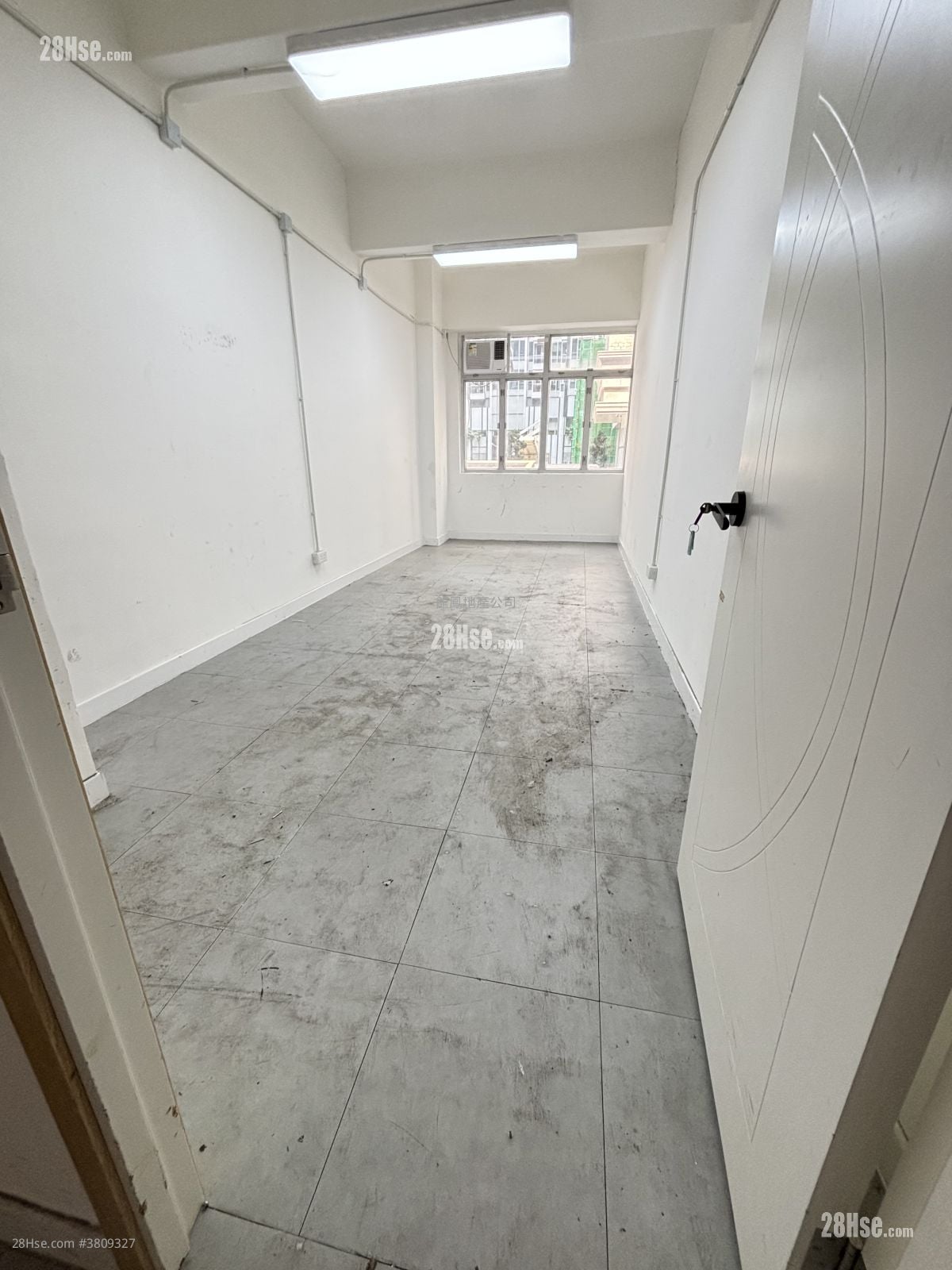 Wah Yuen Factory Building Rental Studio 200 ft²