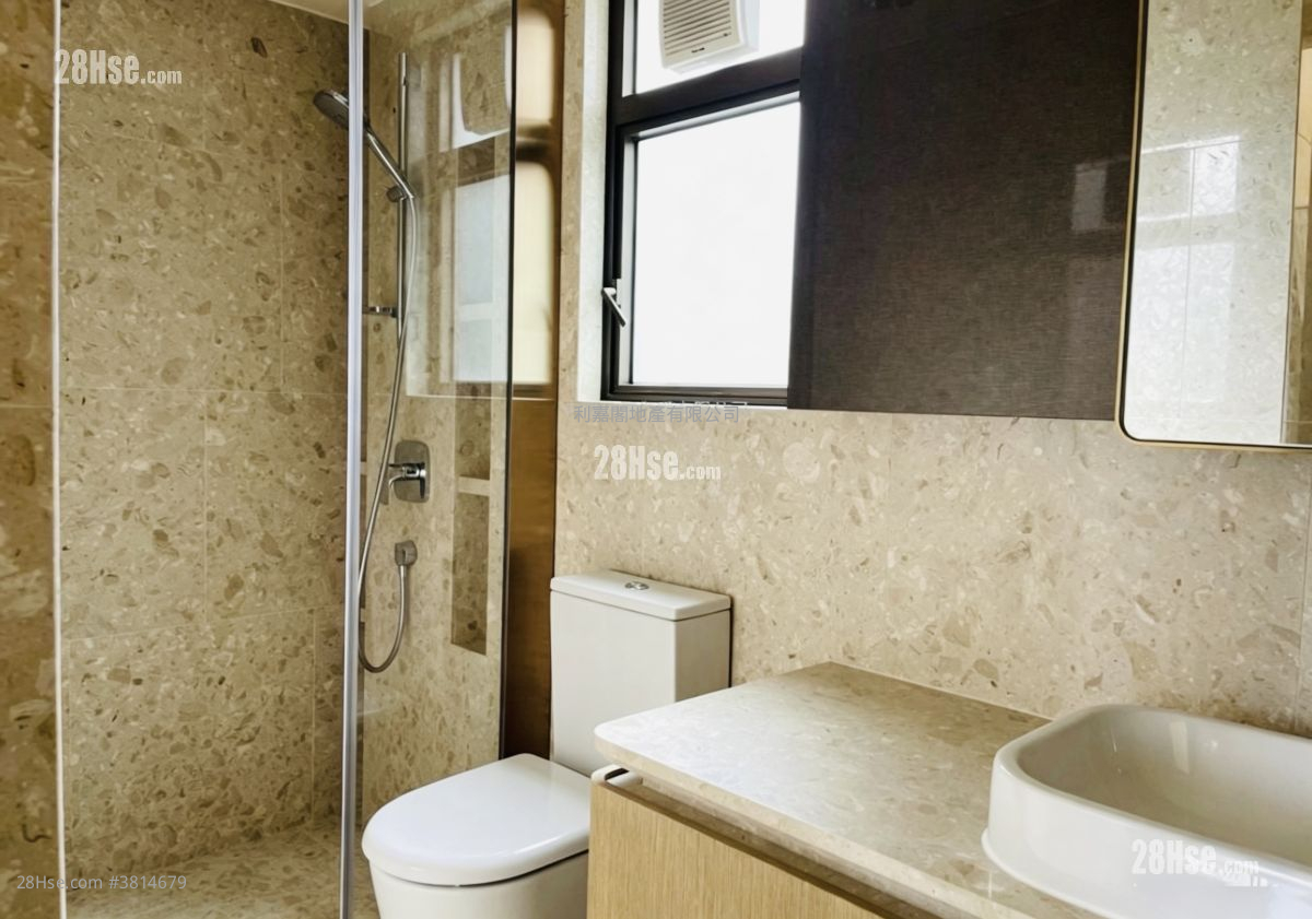 香岛 售盘 3 房 1,175 平方尺