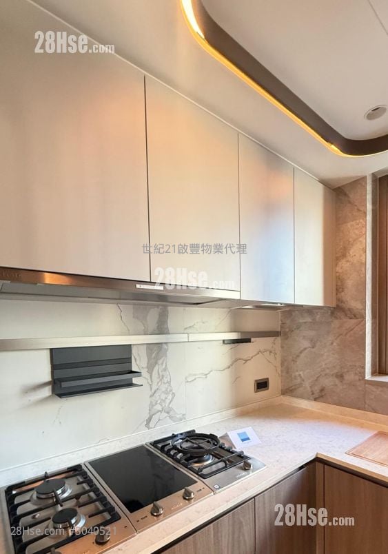 澐璟 租盘 3 房 , 2 浴室 950 平方尺