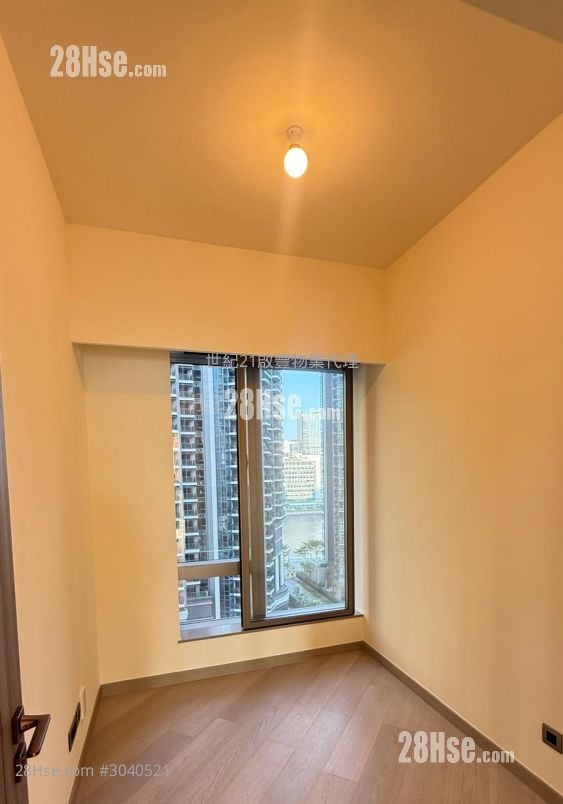 澐璟 租盘 3 房 , 2 浴室 950 平方尺