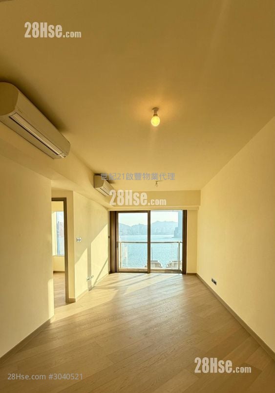 澐璟 租盘 3 房 , 2 浴室 950 平方尺