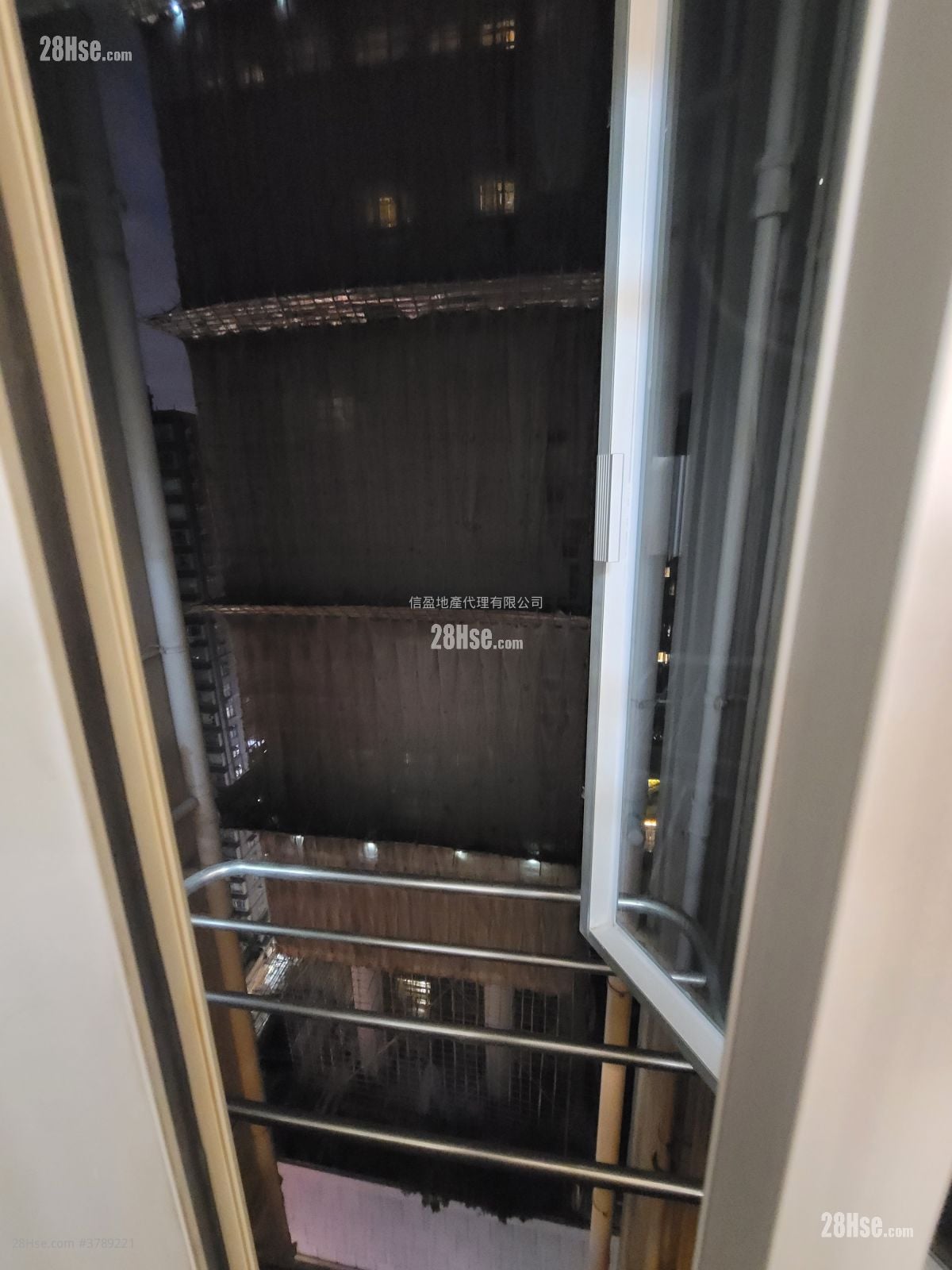 华礼大厦 租盘 2 房 , 1 浴室 322 平方尺