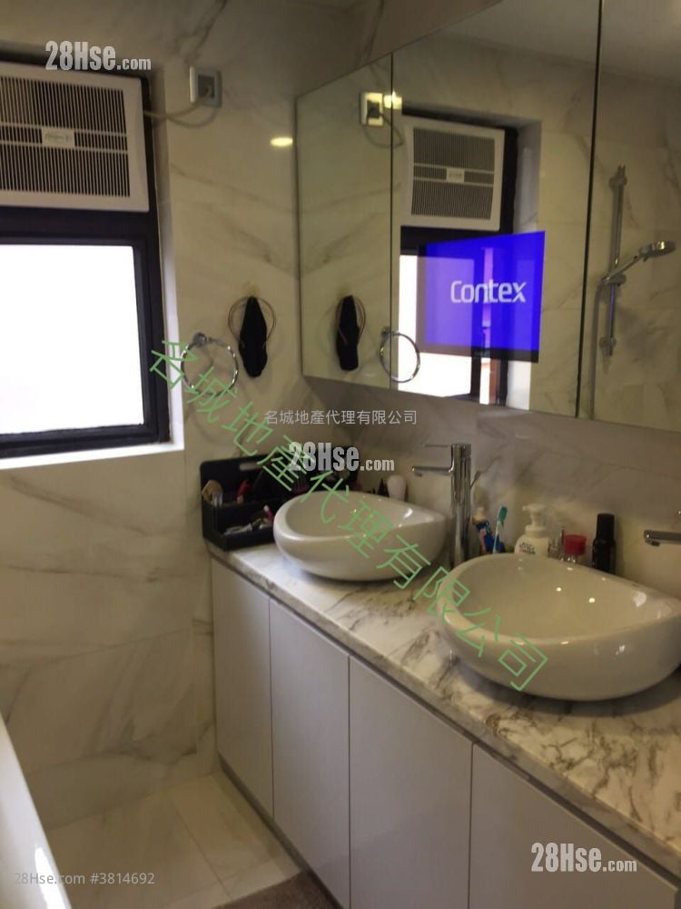 Parc Royale Sell 4 Bedrooms , 2 Bathrooms 1,241 ft²