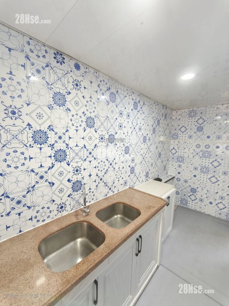 Nga Tsin Wai Road Rental 3 Bedrooms , 1 Bathroom 454 ft²