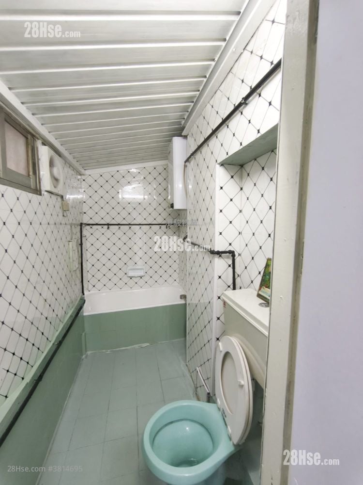 Nga Tsin Wai Road Rental 3 Bedrooms , 1 Bathroom 454 ft²