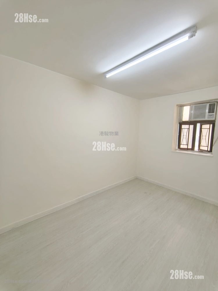 Nga Tsin Wai Road Rental 3 Bedrooms , 1 Bathroom 454 ft²