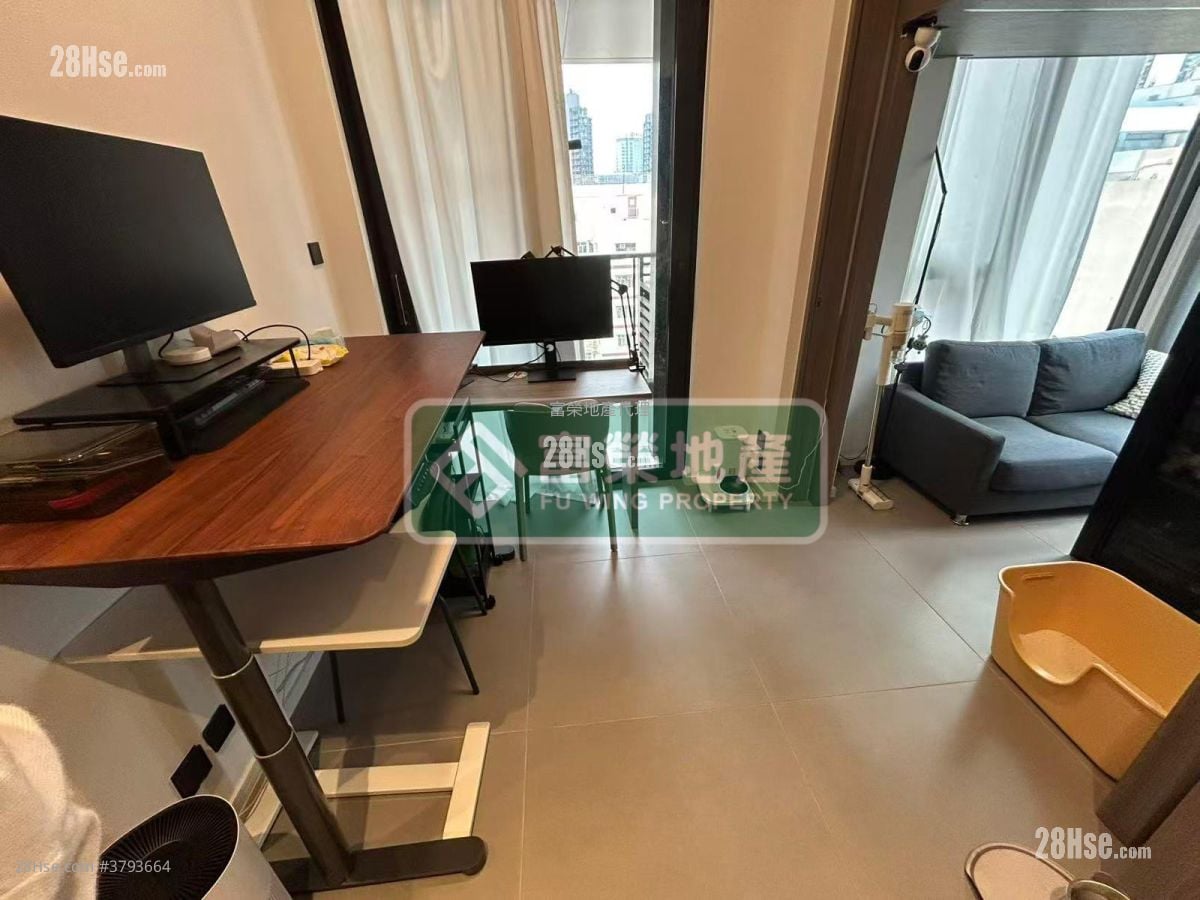 Larchwood Rental 1 Bedroom , 1 Bathroom 267 ft²