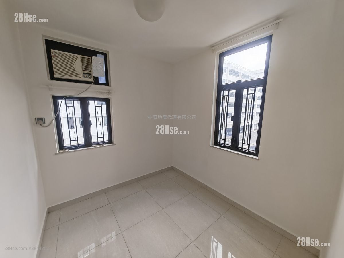 Luk Yeung Sun Chuen Rental 2 Bedrooms 445 ft²