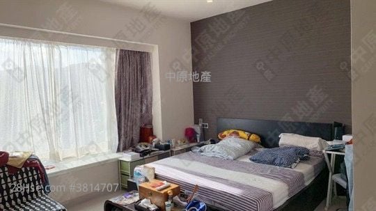 The Beverly Hills Sell 4 Bedrooms 1,606 ft²