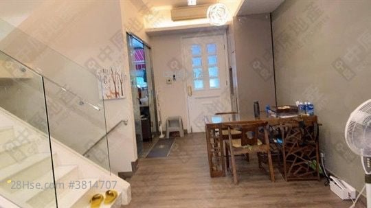 The Beverly Hills Sell 4 Bedrooms 1,606 ft²