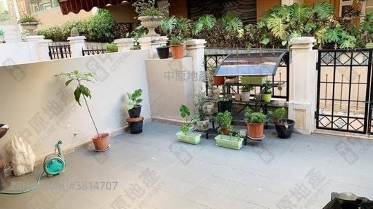 The Beverly Hills Sell 4 Bedrooms 1,606 ft²