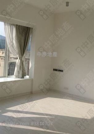 The Beverly Hills Sell 4 Bedrooms 1,606 ft²