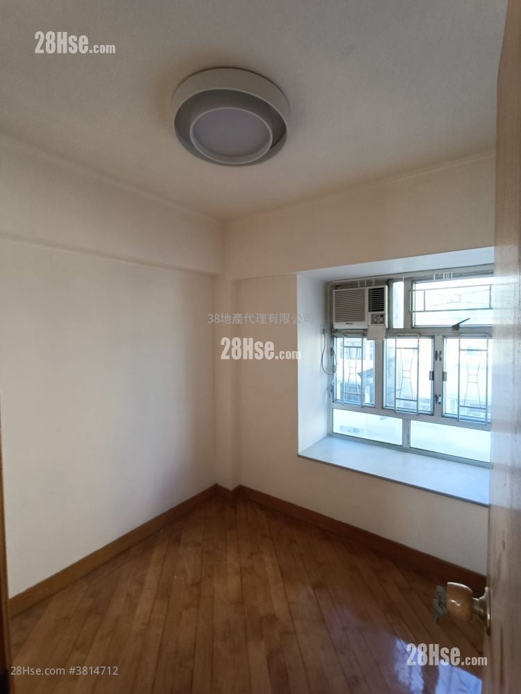 8 Fuk Wa Street Rental 2 Bedrooms , 1 Bathroom 332 ft²