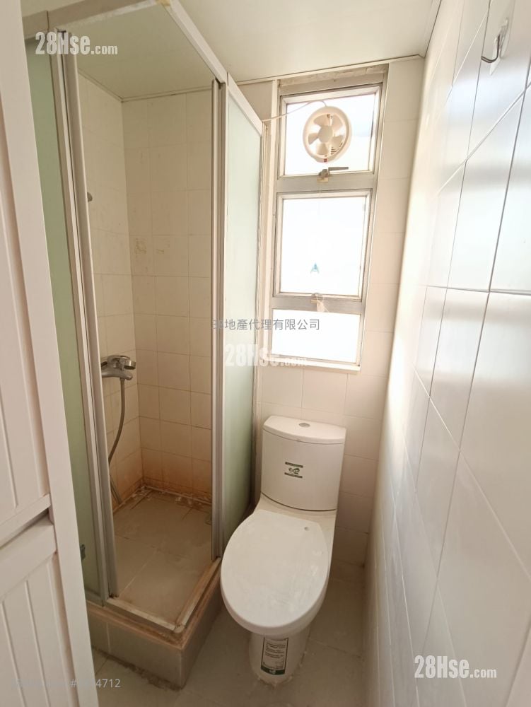 8 Fuk Wa Street Rental 2 Bedrooms , 1 Bathroom 332 ft²