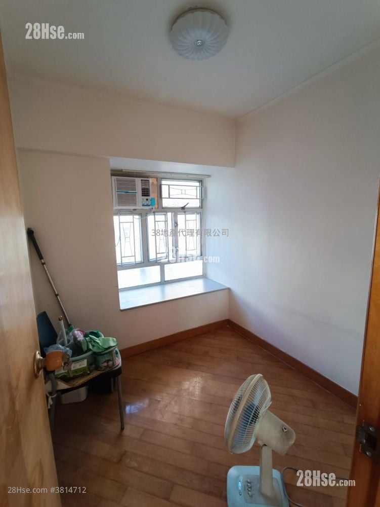 8 Fuk Wa Street Rental 2 Bedrooms , 1 Bathroom 332 ft²