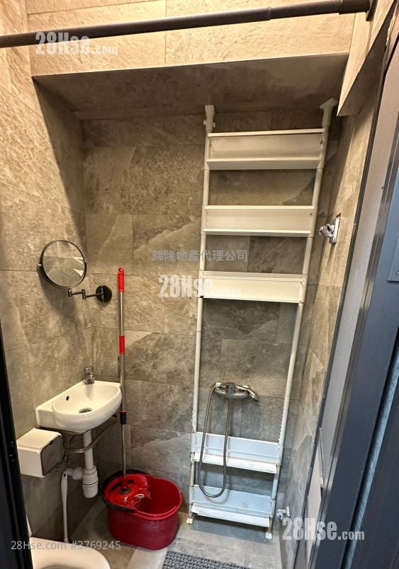 Shui Wo House Rental 2 Bedrooms , 1 Bathroom 295 ft²