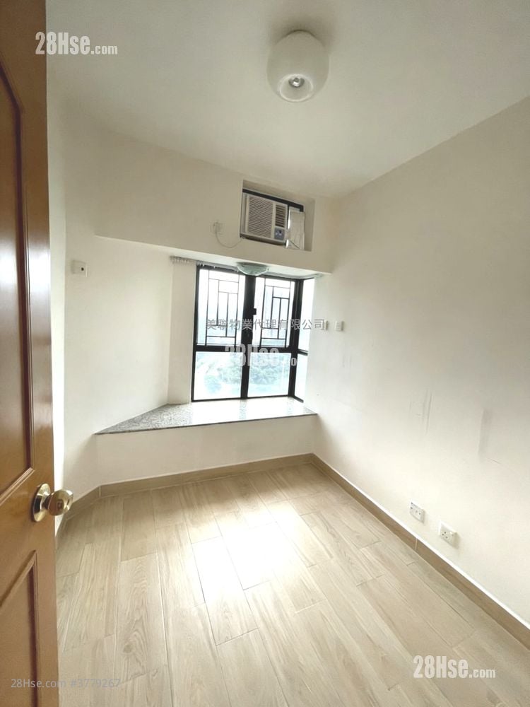 Nan Fung Plaza Rental 724 ft²