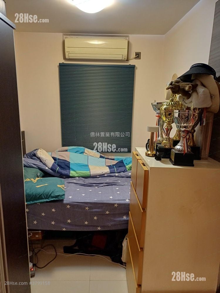 Hong Wah Court Sell 1 Bathroom 346 ft²