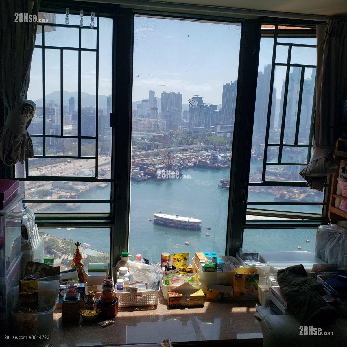 Island Harbourview Sell 3 Bedrooms 714 ft²