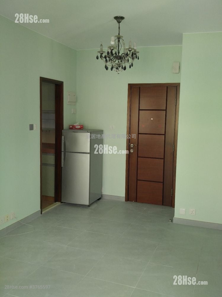 Hing Lung Building Sell 1 Bedroom , 1 Bathroom 273 ft²