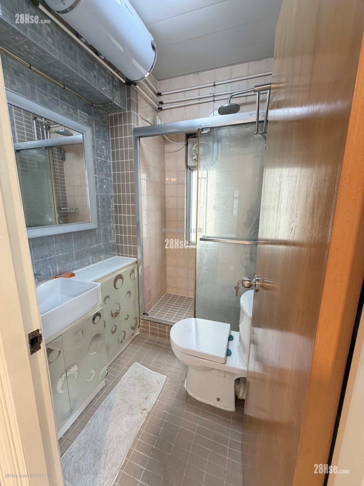 Kar Yau Building Rental 2 Bedrooms , 1 Bathroom 424 ft²