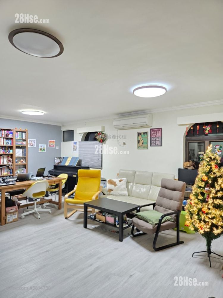 汀角村村屋 售盘 2 房 , 1 浴室 700 平方尺