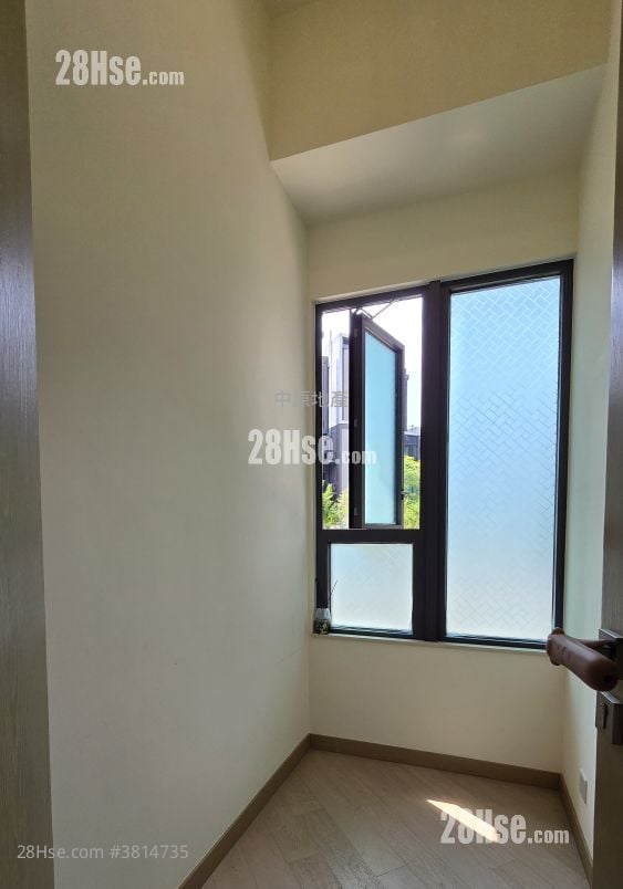 Wetland Seasons Bay Sell 2 Bedrooms , 1 Bathroom 429 ft²