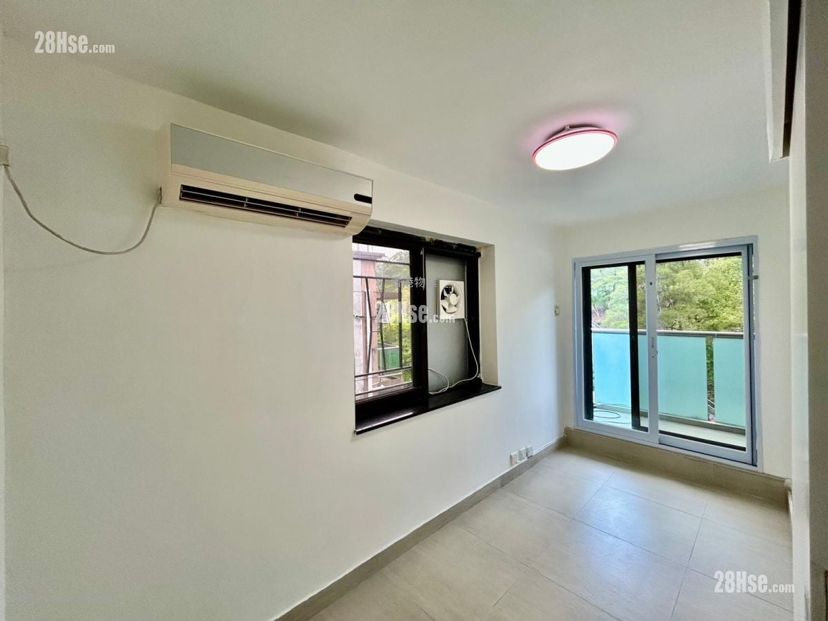 村屋 售盘 3 房 , 2 浴室 650 平方尺