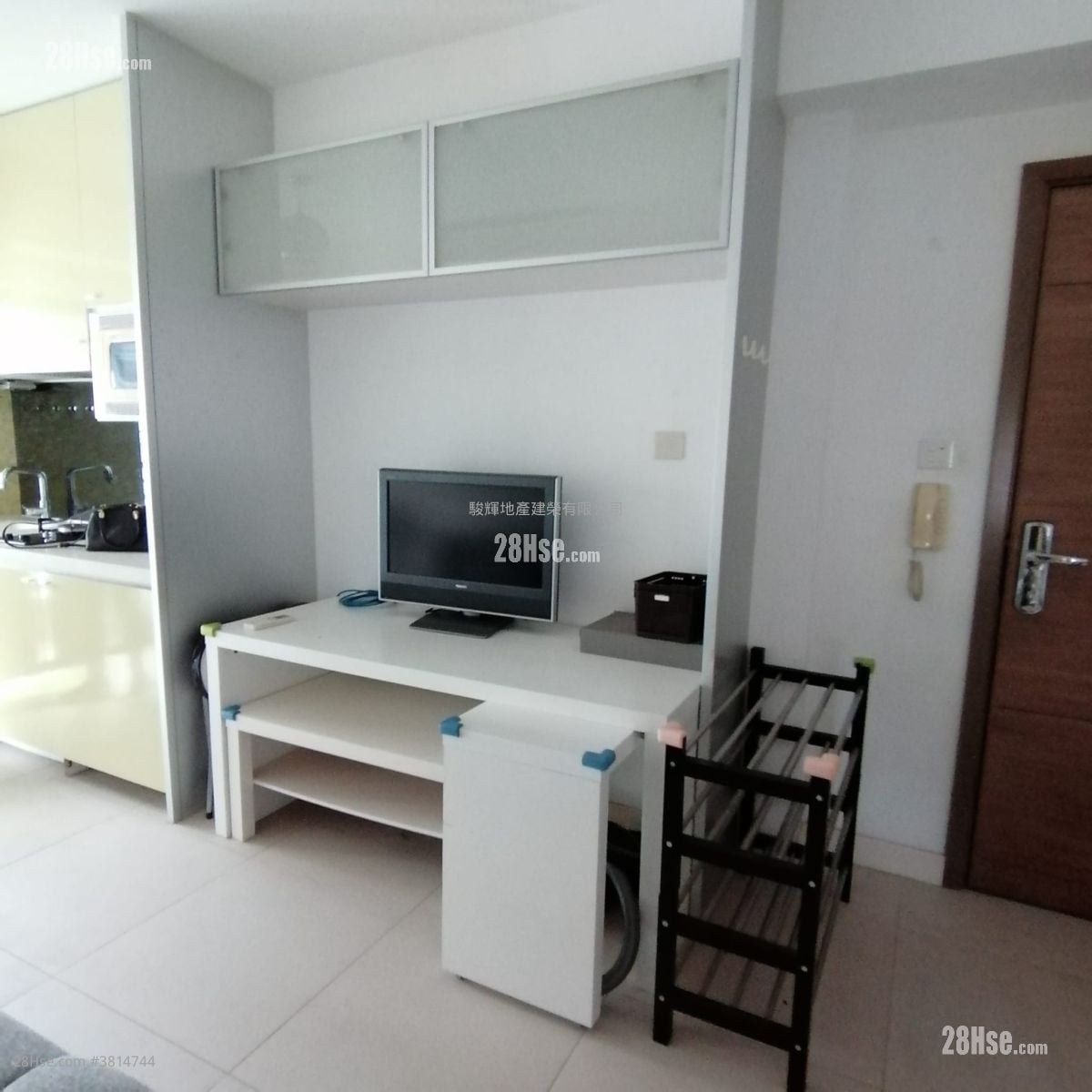 City 18 Rental 2 Bedrooms , 1 Bathroom 429 ft²