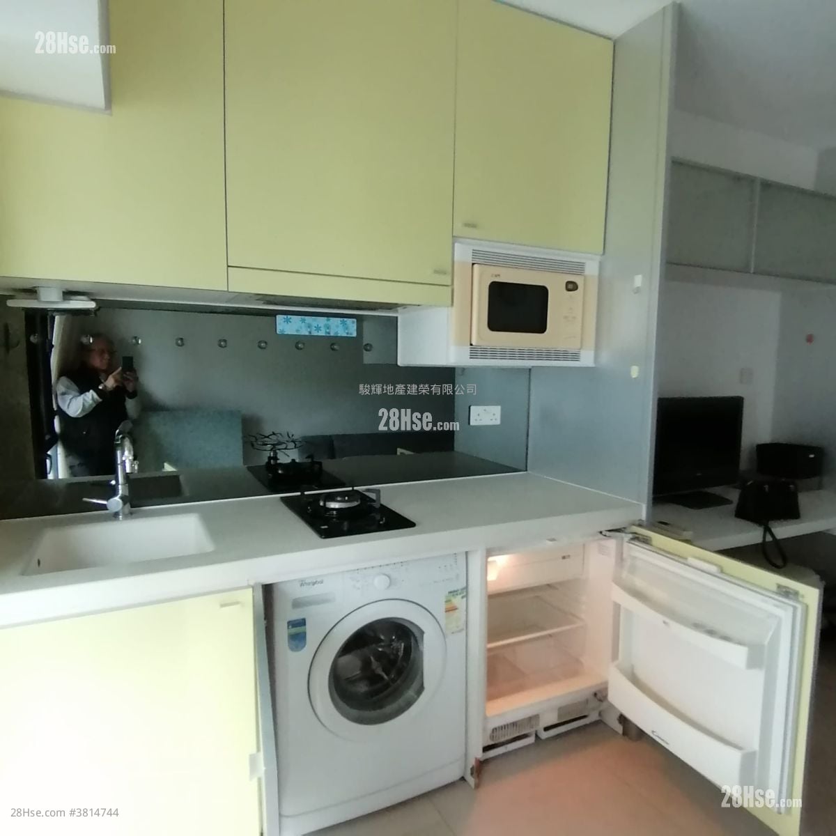 City 18 Rental 2 Bedrooms , 1 Bathroom 429 ft²