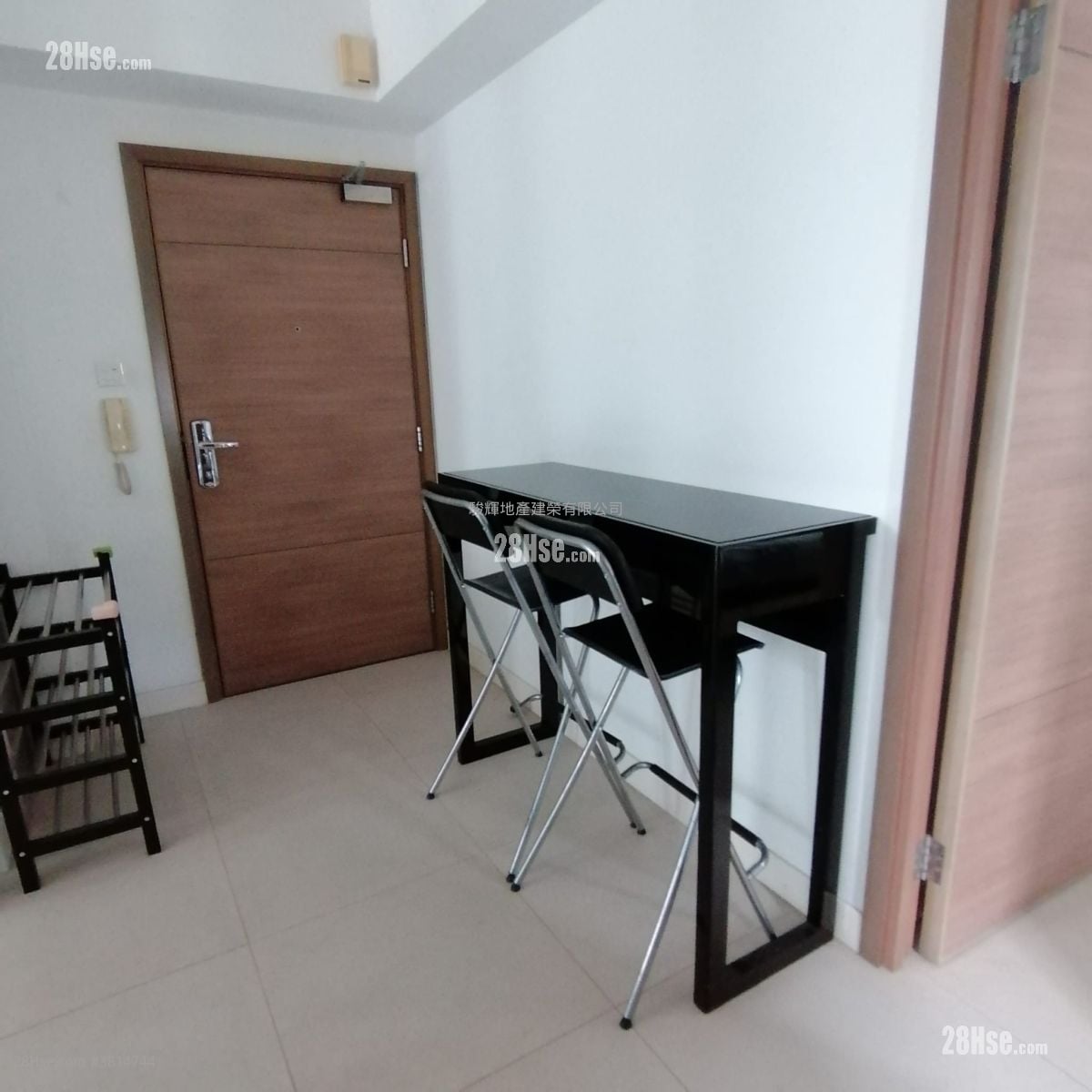 City 18 Rental 2 Bedrooms , 1 Bathroom 429 ft²