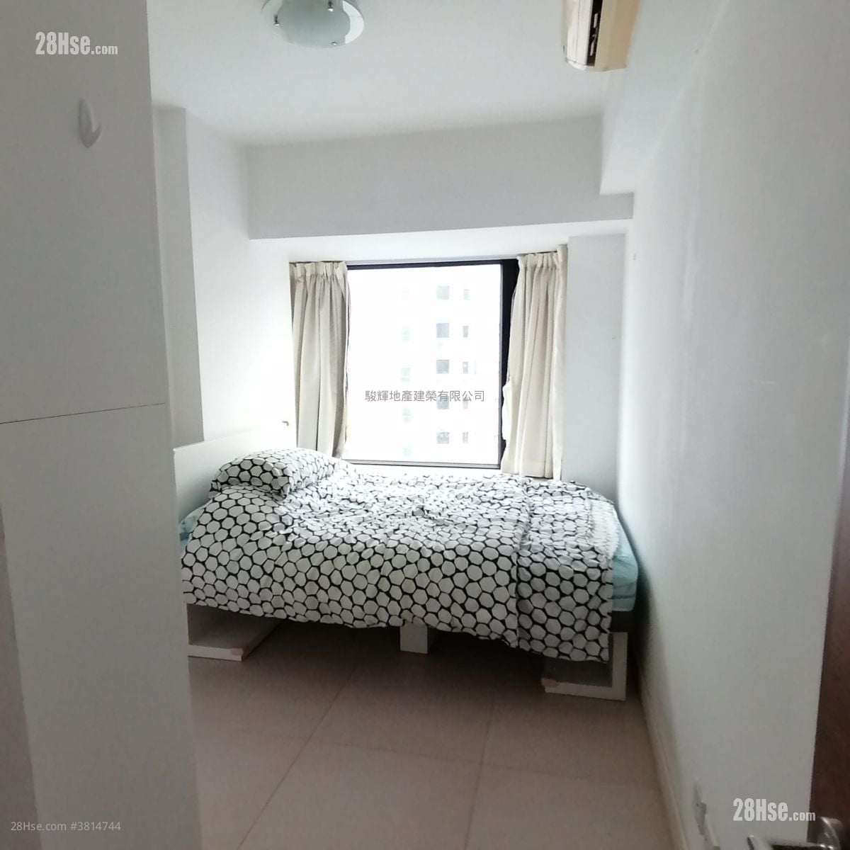 City 18 Rental 2 Bedrooms , 1 Bathroom 429 ft²