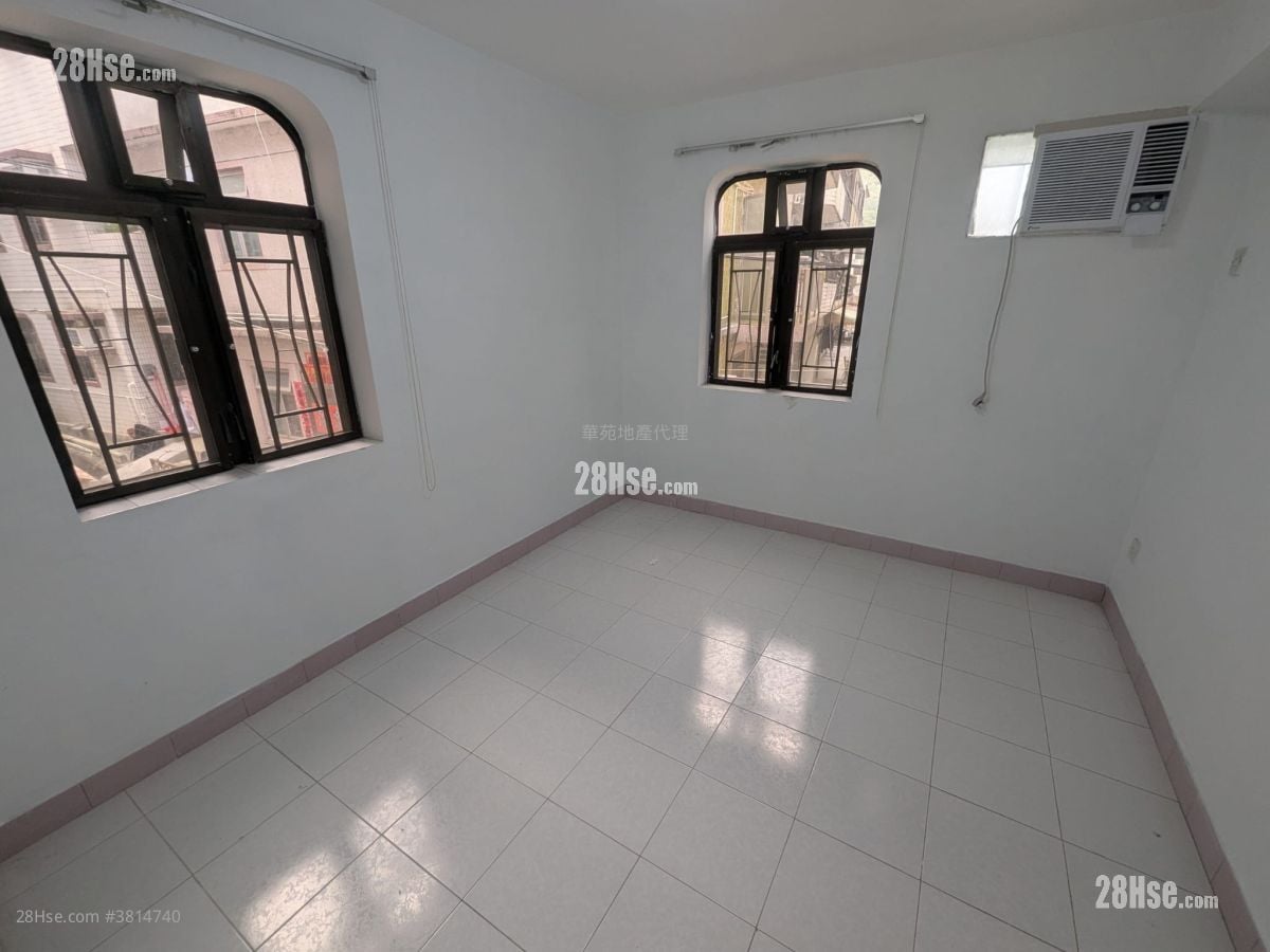 村屋 租盤 3 房 , 1 浴室 700 平方呎