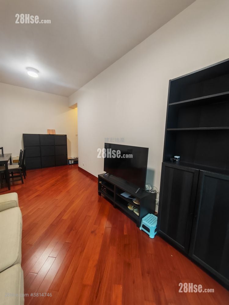 The Avenue Rental 2 Bedrooms , 1 Bathroom 591 ft²