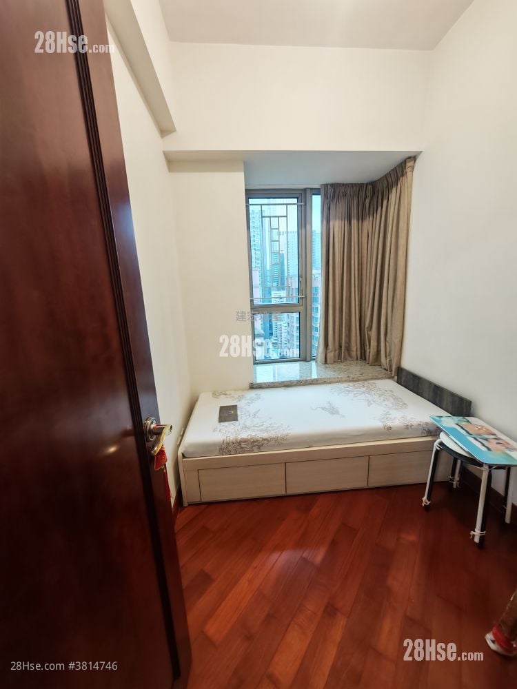 The Avenue Rental 2 Bedrooms , 1 Bathroom 591 ft²