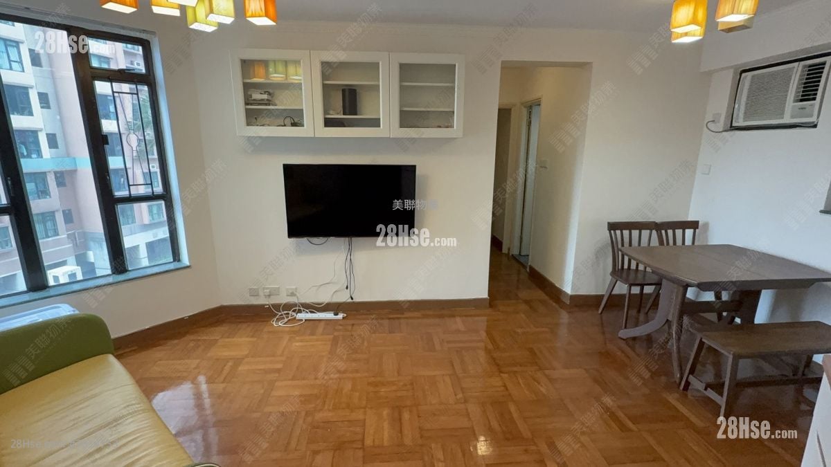 Highland Park Sell 2 Bedrooms , 1 Bathroom 481 ft²