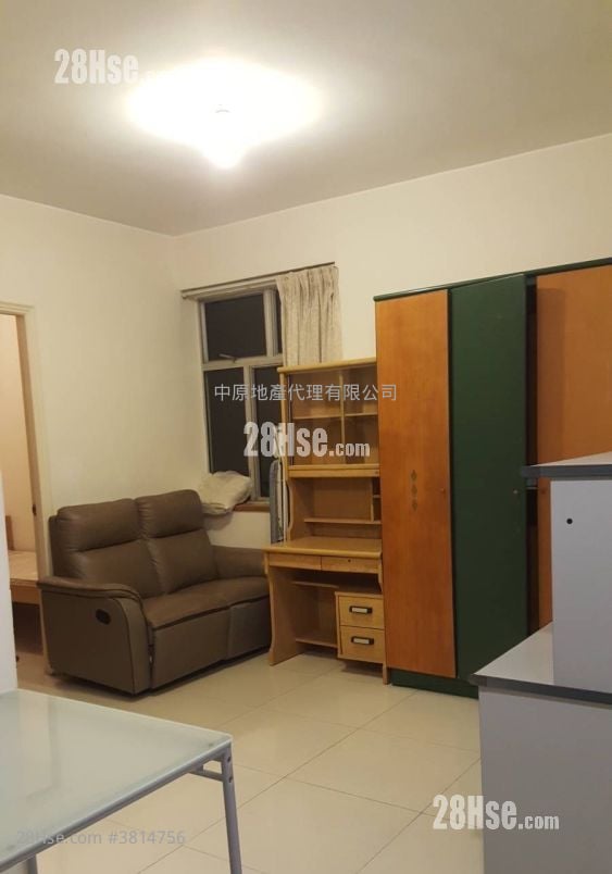 Kwai Fong Terrace Sell 2 Bedrooms , 1 Bathroom 397 ft²