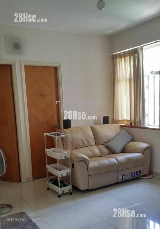 Kwai Fong Terrace Sell 2 Bedrooms , 1 Bathroom 397 ft²