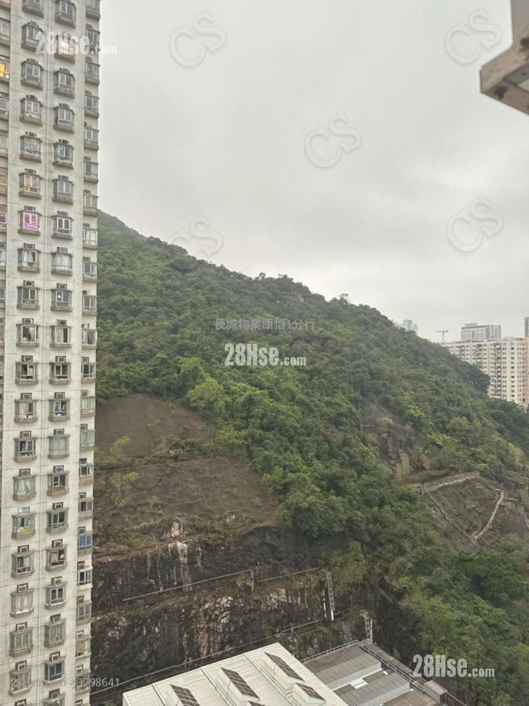 King's House Sell 2 Bedrooms , 1 Bathroom 424 ft²