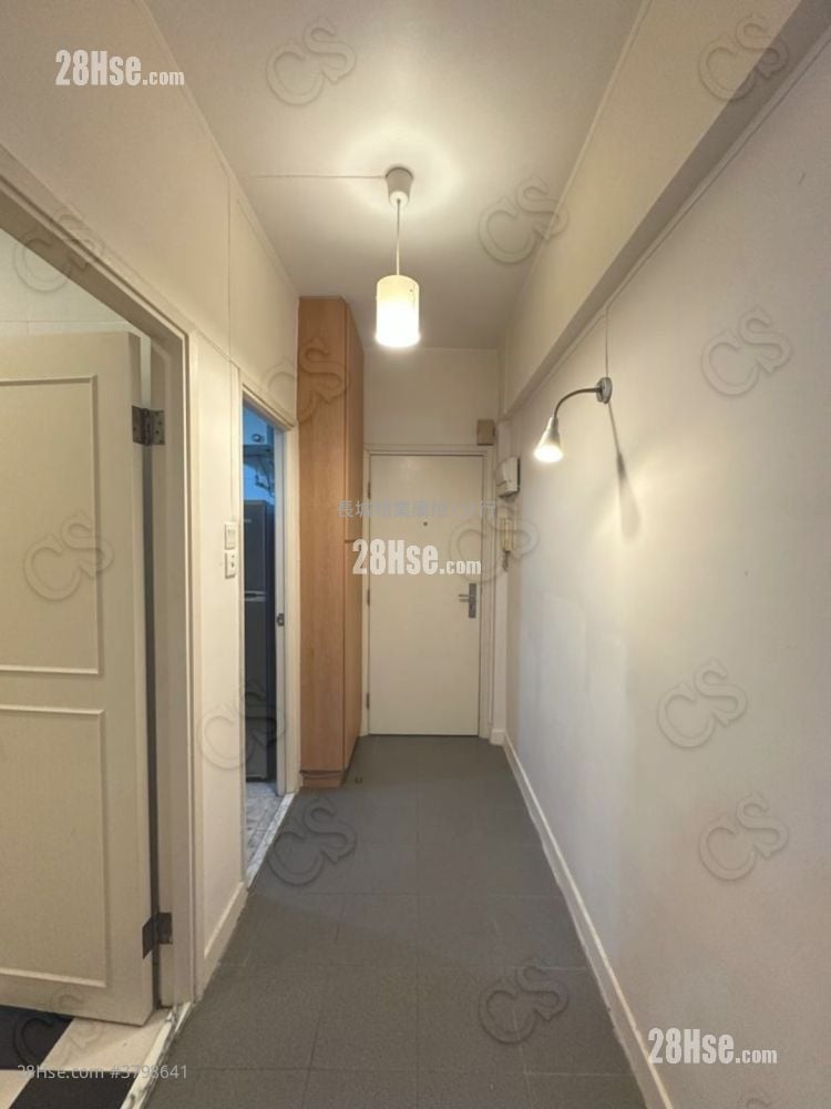 King's House Sell 2 Bedrooms , 1 Bathroom 424 ft²