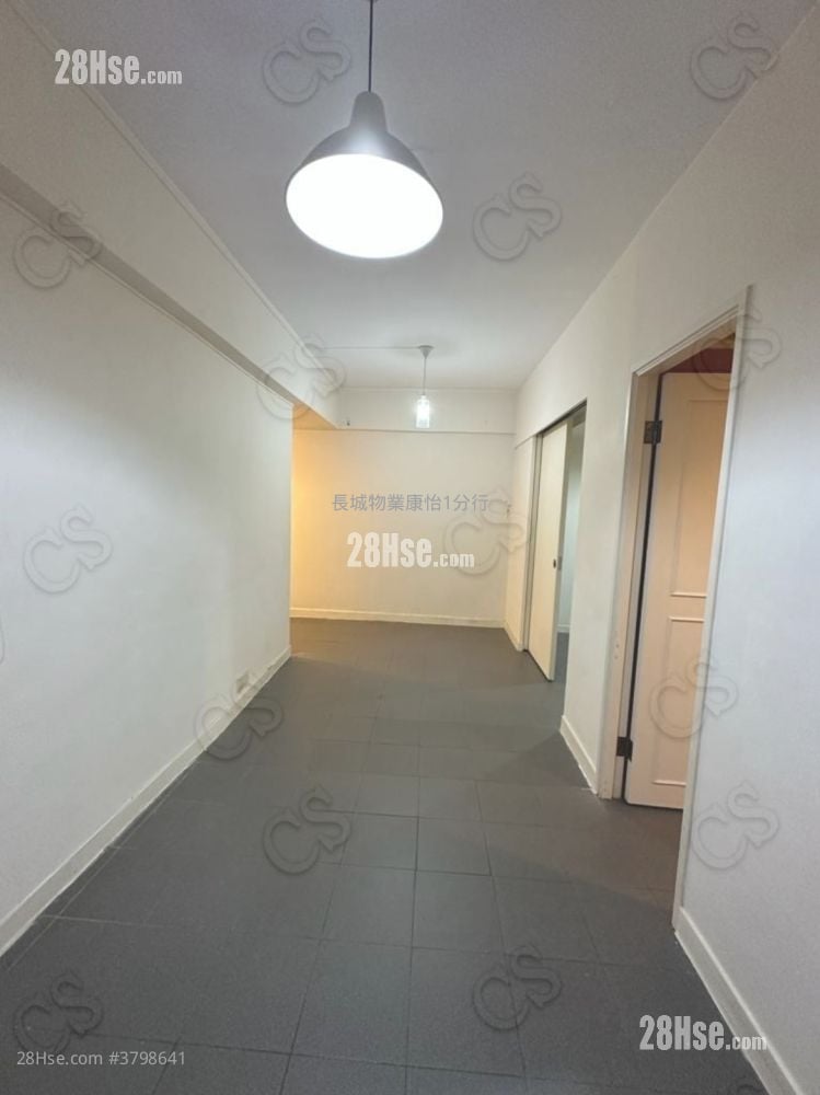 King's House Sell 2 Bedrooms , 1 Bathroom 424 ft²